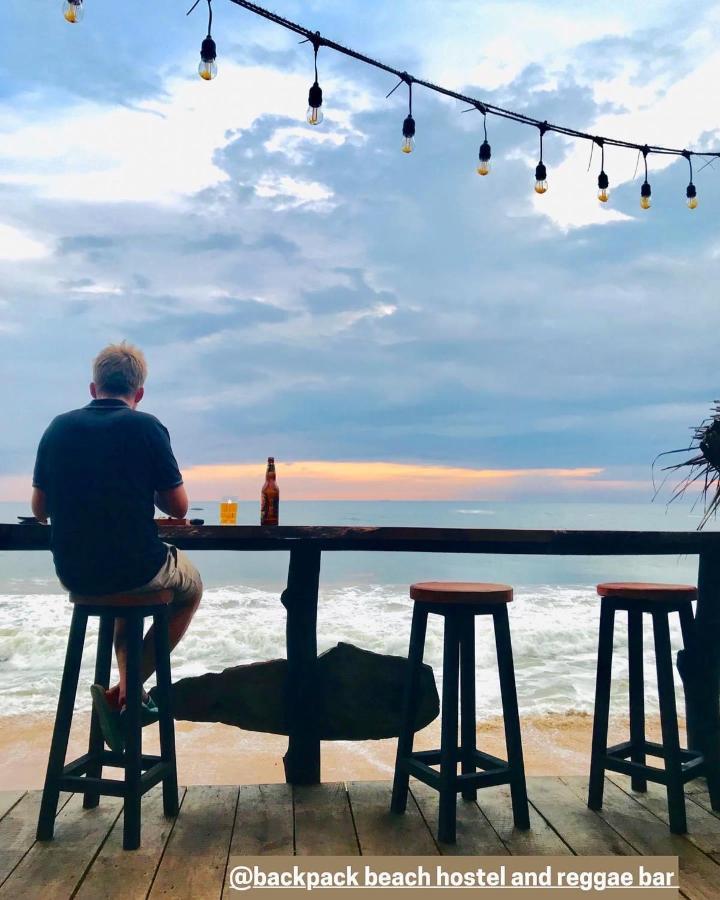 Backpack Beach Hostel & Reggae Bar Bussa エクステリア 写真